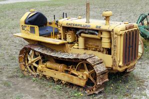 Caterpillar 2D Crawler tractor-02