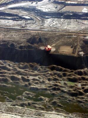 Pit Mining of Oil Sands, near Fort McMurray-02