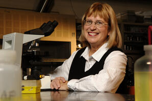 Dr. Lisa Carter