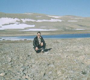 Mitch Powell on rocks 1