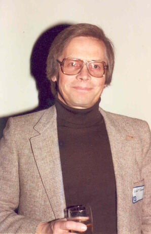 Albert Karvonen at a Mission Hill School District No. 4585 reunion, Edmonton, Alberta.