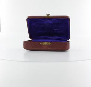 Jewelry box