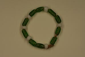 Bead bracelet