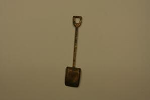 Miniature shovel