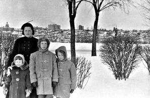 Mrs Poruks and three children - Edmonton in winter
