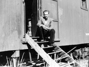 Mr Poruks and railroad car