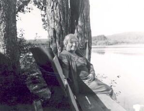 Louisa Mills