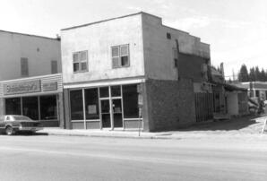 Schinkinger Store - 02