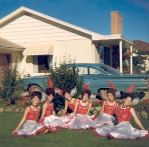 Can Can Dancers - 03
