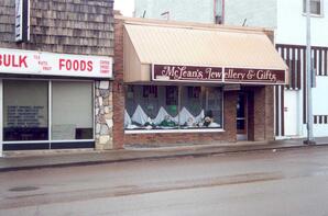 Athabasca Walking Tour - 29