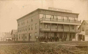 Grand Union Hotel - 02