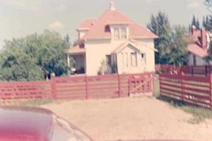 Max Wiwchar House