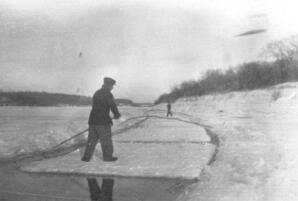 Making Ice - 07