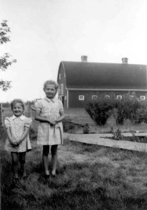 Helen and Sonia Masciuch