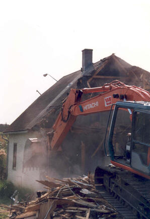 Demolishing the Bert Pary House - 03