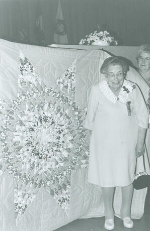 Edna Ridley with Quilt