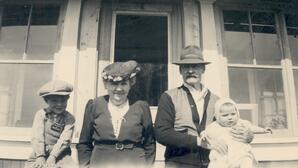 Fanny Makepeace Jameson with Husband John and Grandchildren