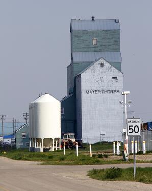 Grain Elevators, Mayerthorpe m-06