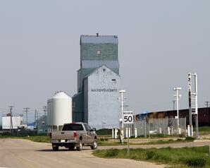Grain Elevators, Mayerthorpe m-07