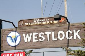 Entrance Sign to Westlock-04
